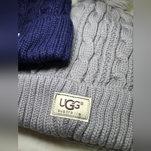 UGG Navy and Light Gray Pom-Pom Beanie Set - Picture 2 of 5